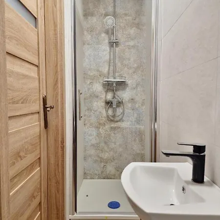 2 Laczone Z Tarasem I Balkonem, Butorowka *