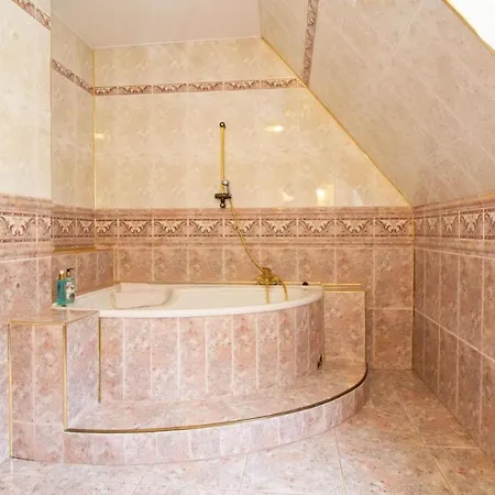 2 Laczone Z Tarasem I Balkonem, Butorowka *