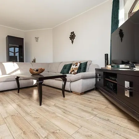 2 Laczone Z Tarasem I Balkonem, Butorowka Apartment