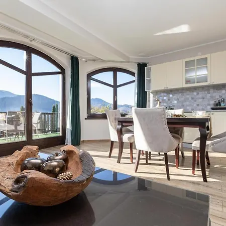 2 Laczone Apartamenty Z Tarasem I Balkonem, Butorowka